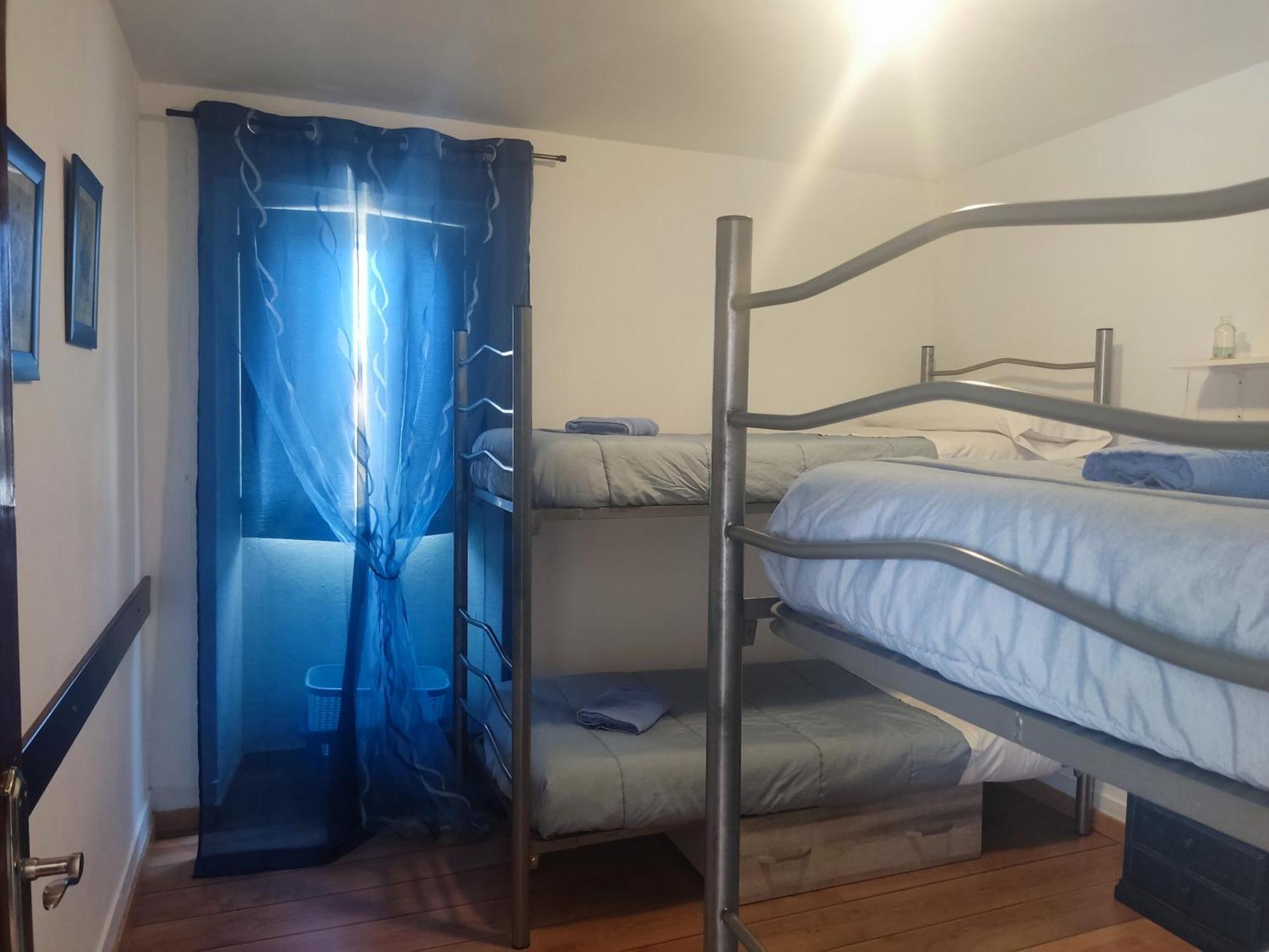 Albergue Vintecatro Caldas De Reis Eksteriør bilde