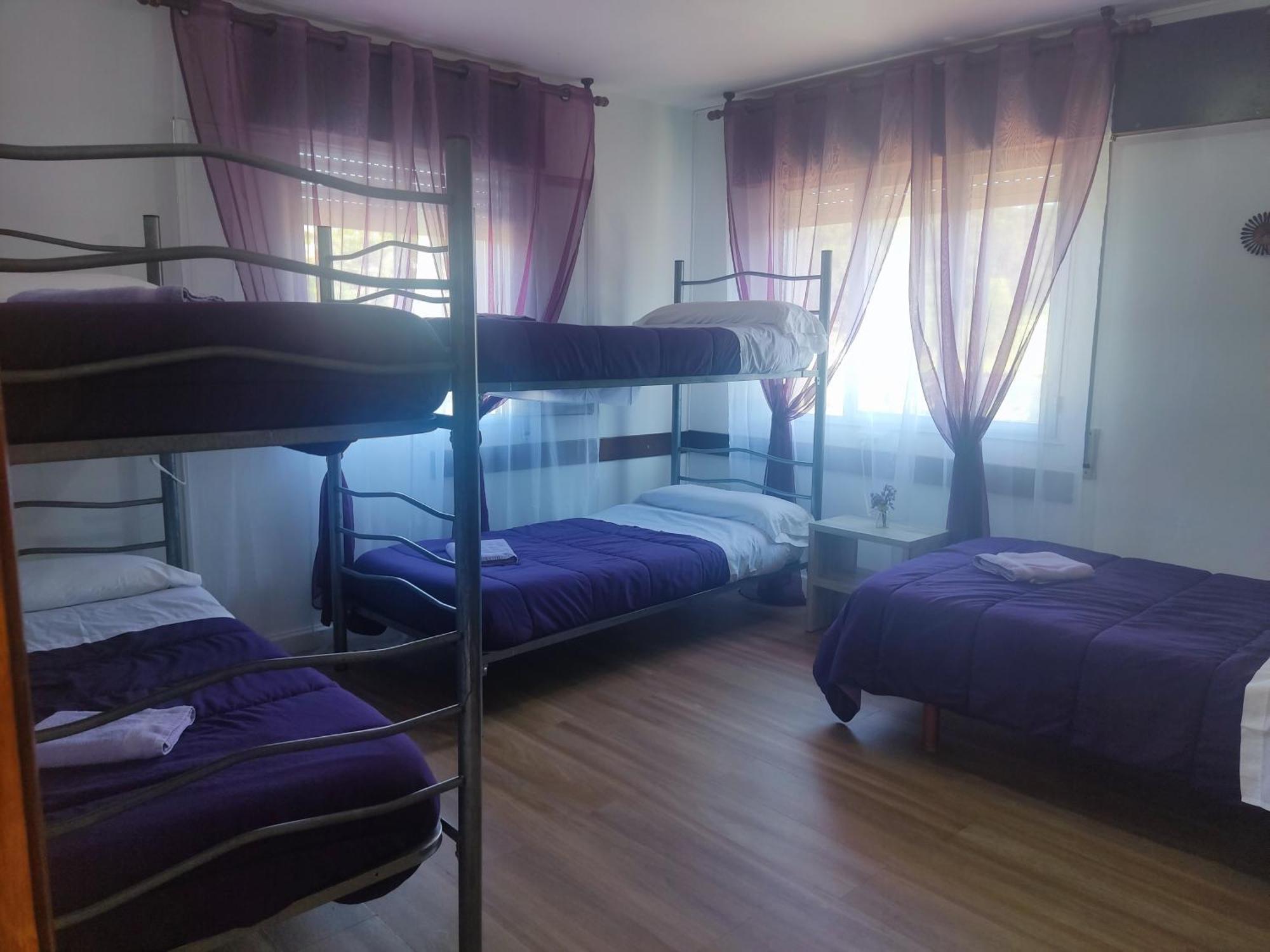 Albergue Vintecatro Caldas De Reis Eksteriør bilde