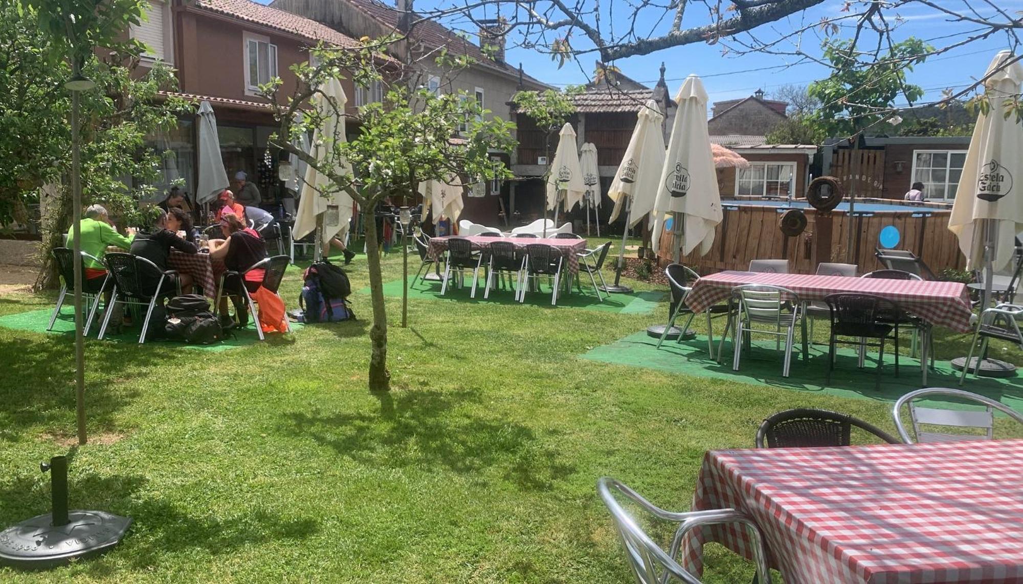 Albergue Vintecatro Caldas De Reis Eksteriør bilde
