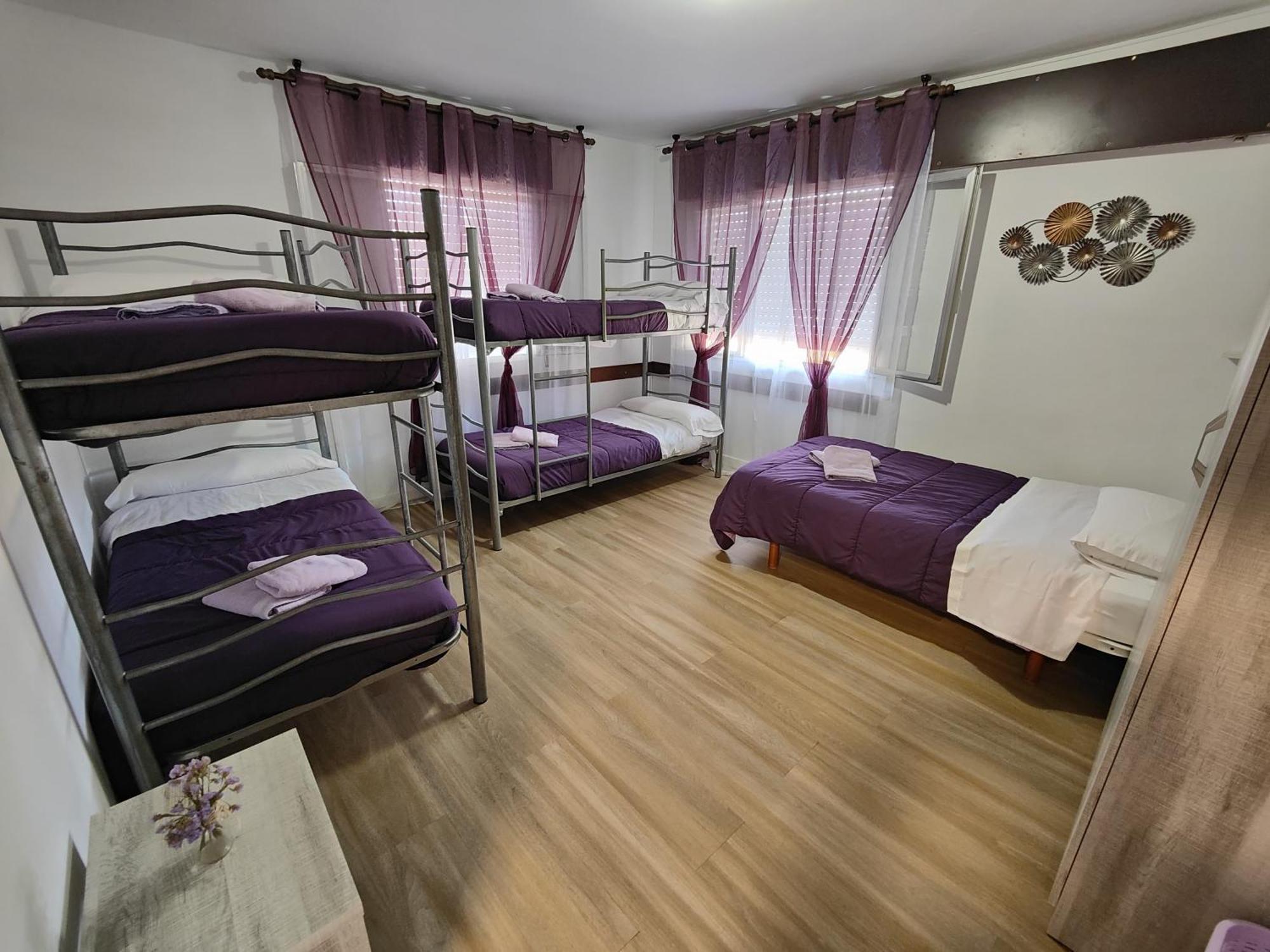 Albergue Vintecatro Caldas De Reis Eksteriør bilde